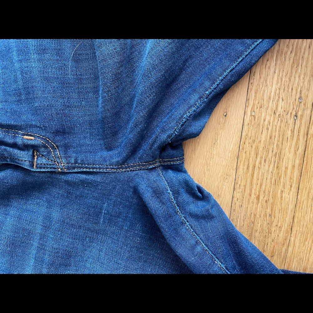 EUC - Mid-rise J Brand Skinny Leg Jeans in Storm - 29 - Picture 6 of 12